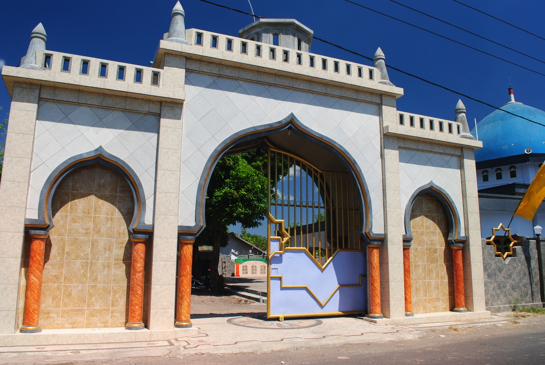 main gate of Masjid Jami' Al Muhajidin, Lombok, NTB