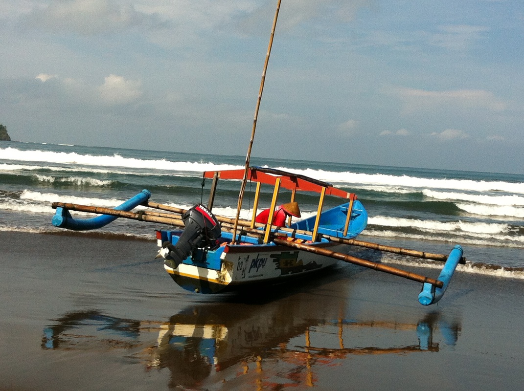 perahu nelayan di pantai Pangandaran, Ciamis, Jawa Barat