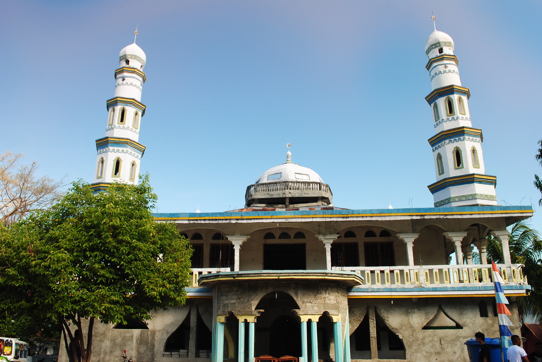 Masjid Jami Babussholah di Alor Besar, Alor, NTT