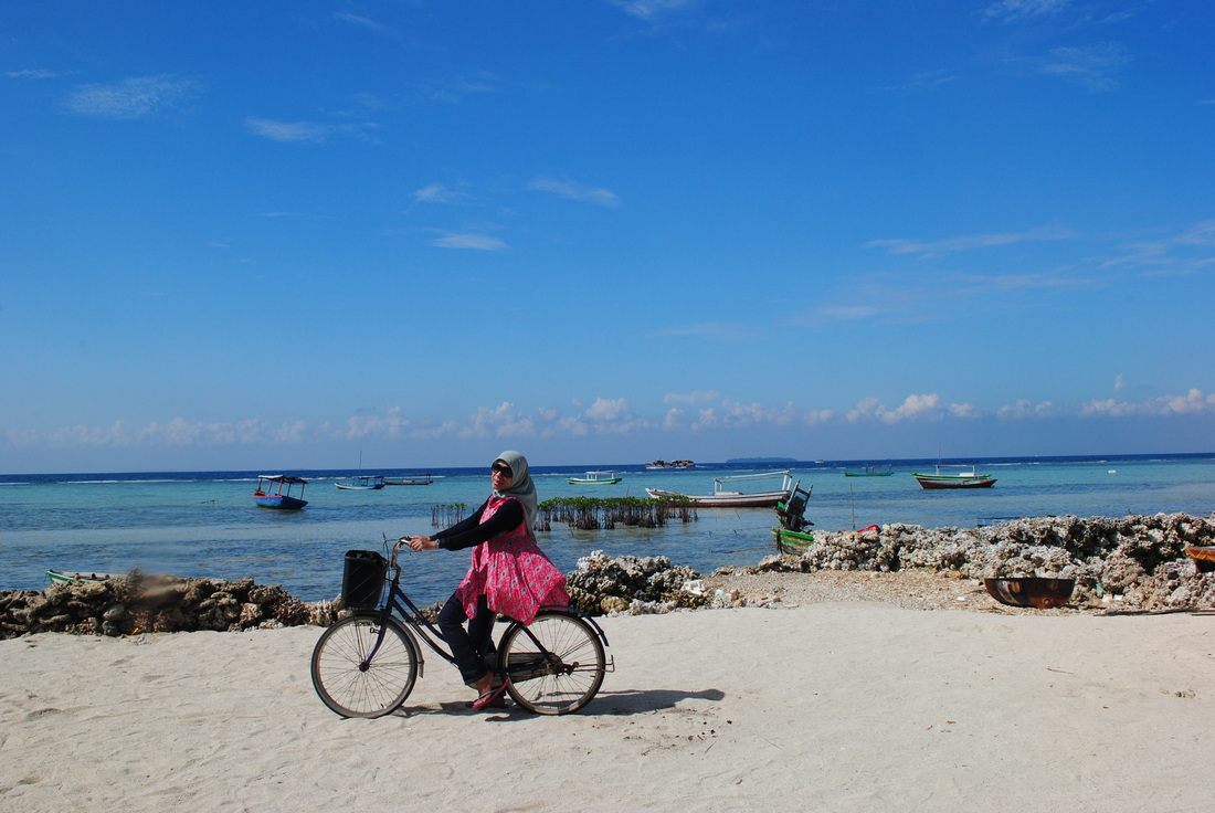 bersepeda keliling pulau Pari, Kep. Seribu, Jakarta