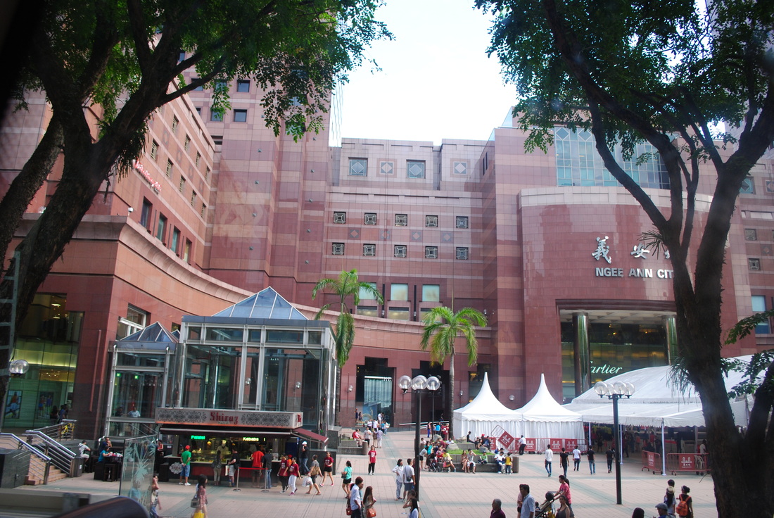 salah satu mall di Orchad Road, Singapore
